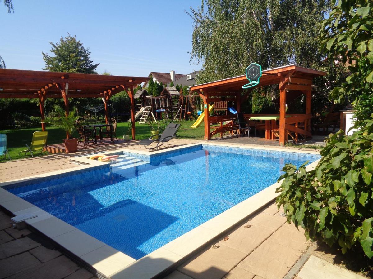 Hotel Patricia Panzio Bük Zewnętrze zdjęcie