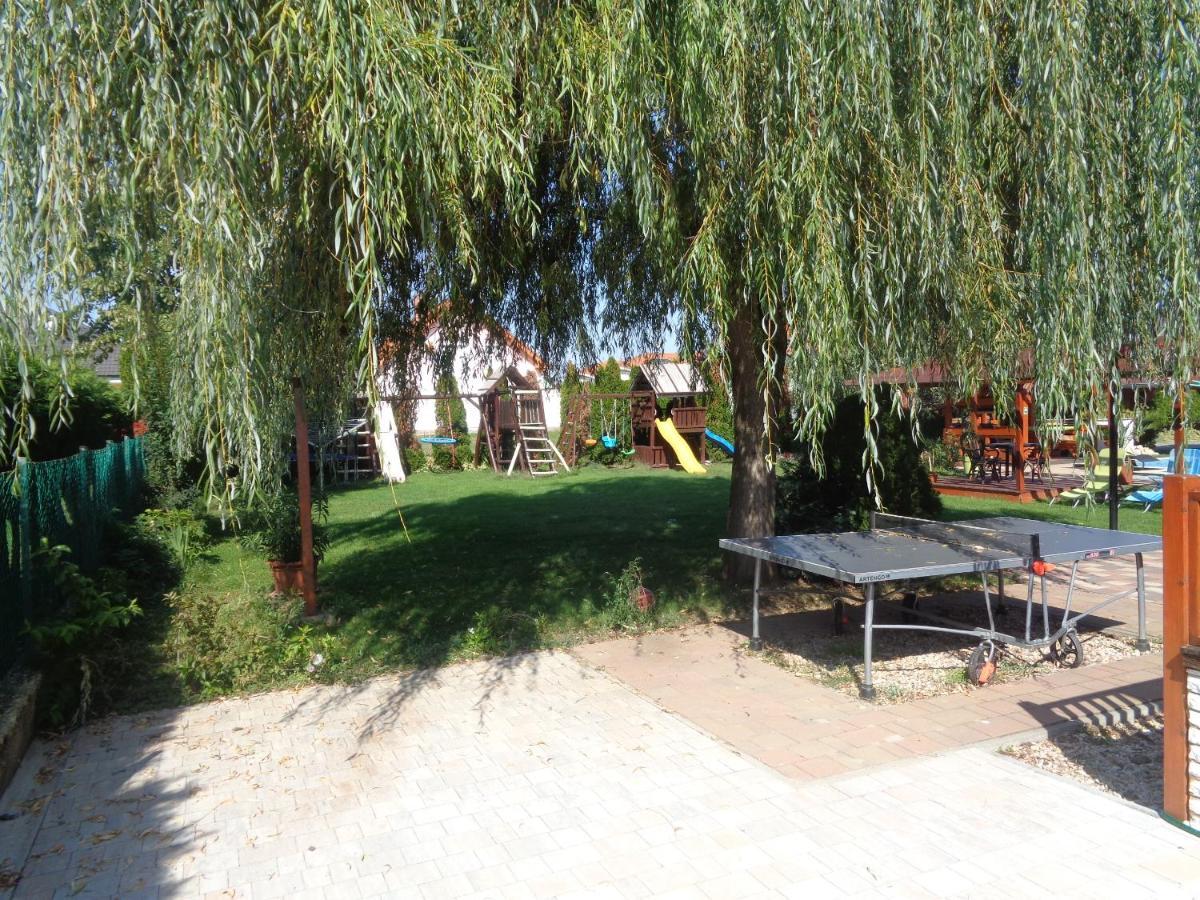 Hotel Patricia Panzio Bük Zewnętrze zdjęcie