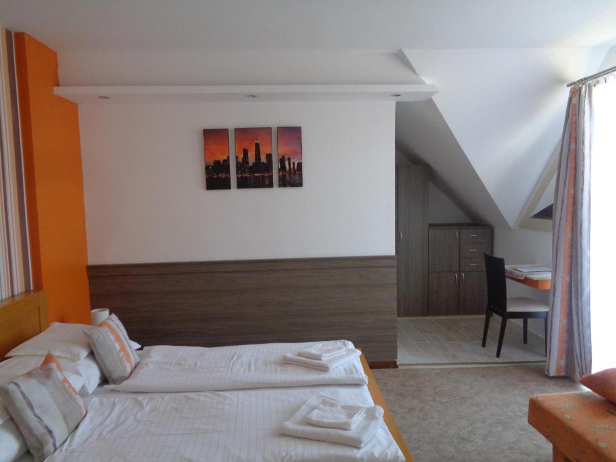 Hotel Patricia Panzio Bük Zewnętrze zdjęcie