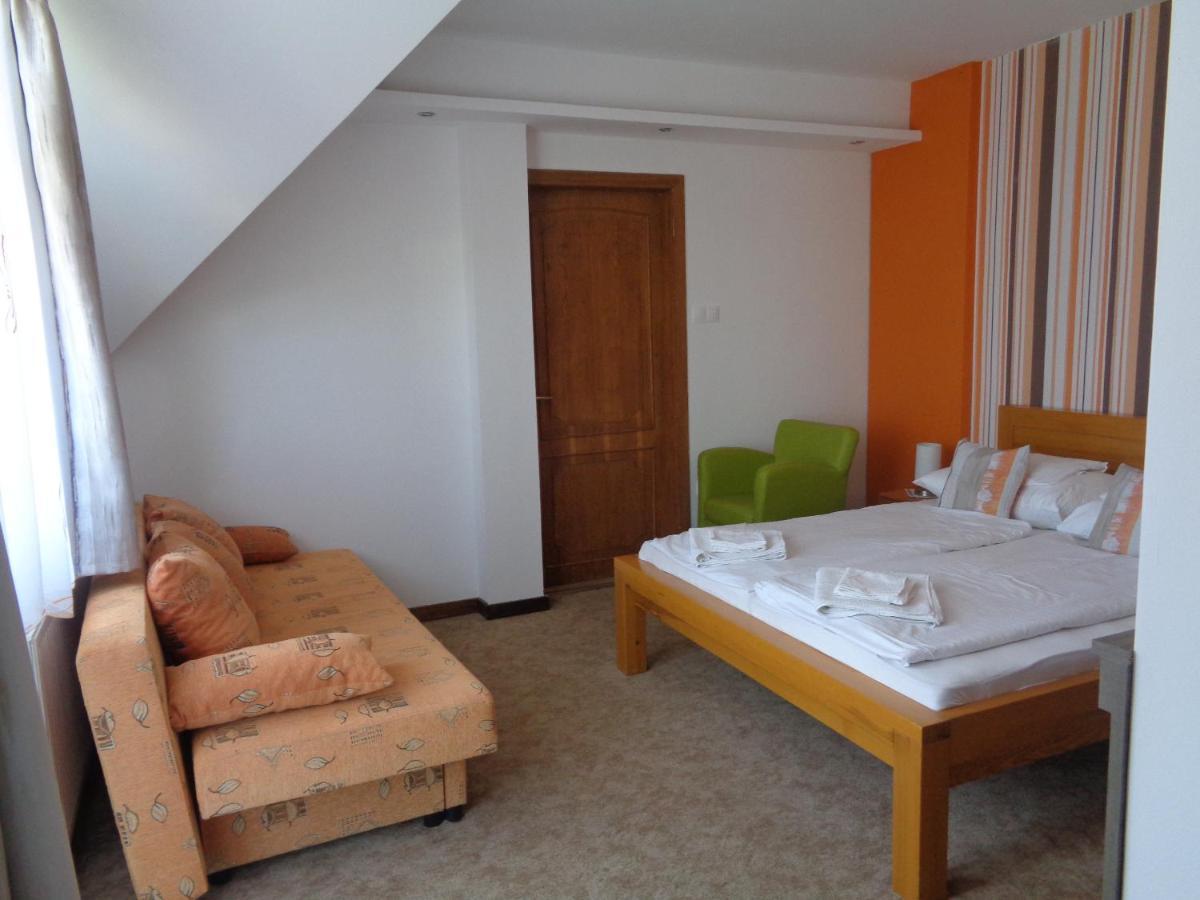 Hotel Patricia Panzio Bük Zewnętrze zdjęcie