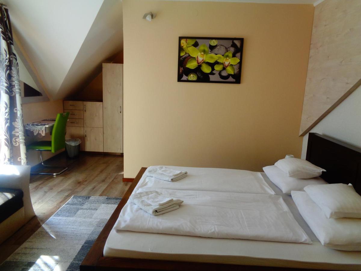 Hotel Patricia Panzio Bük Zewnętrze zdjęcie